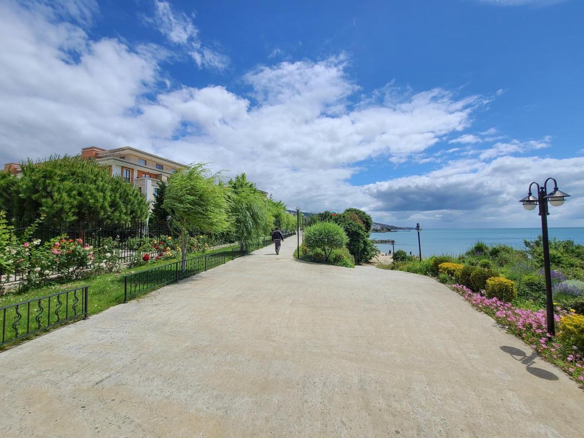 Prestige Fort Aparthotel - Private Apartment-Bsr Sveti Vlas Eksteriør billede